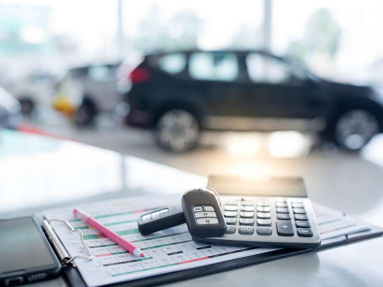 Een auto financieren, kies je voor een zakelijk financiering of privé financiering?