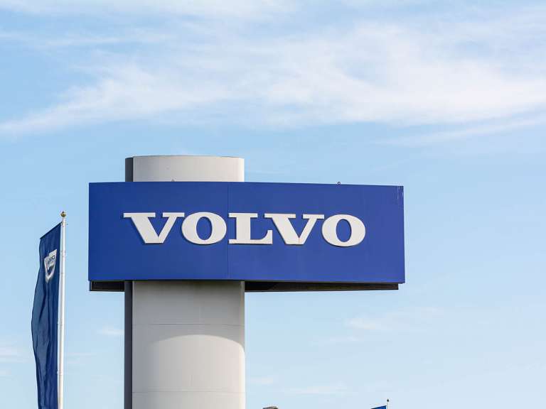 Volvo gaat vanaf 2030 over op volledig elektrische auto’s